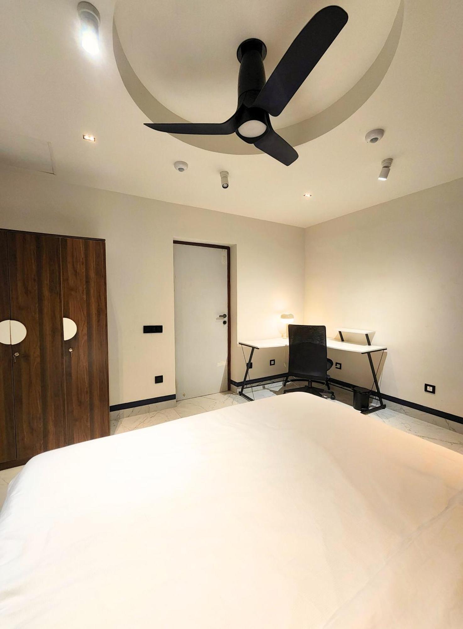 Stylish Comfort Near Airport, Bus And Train *